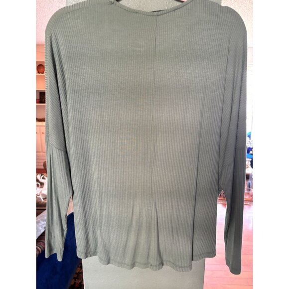 NWT Hyfve Women's Top Size Small Sage Green Draped Rayon & Spandex Trendy - Picture 3 of 6